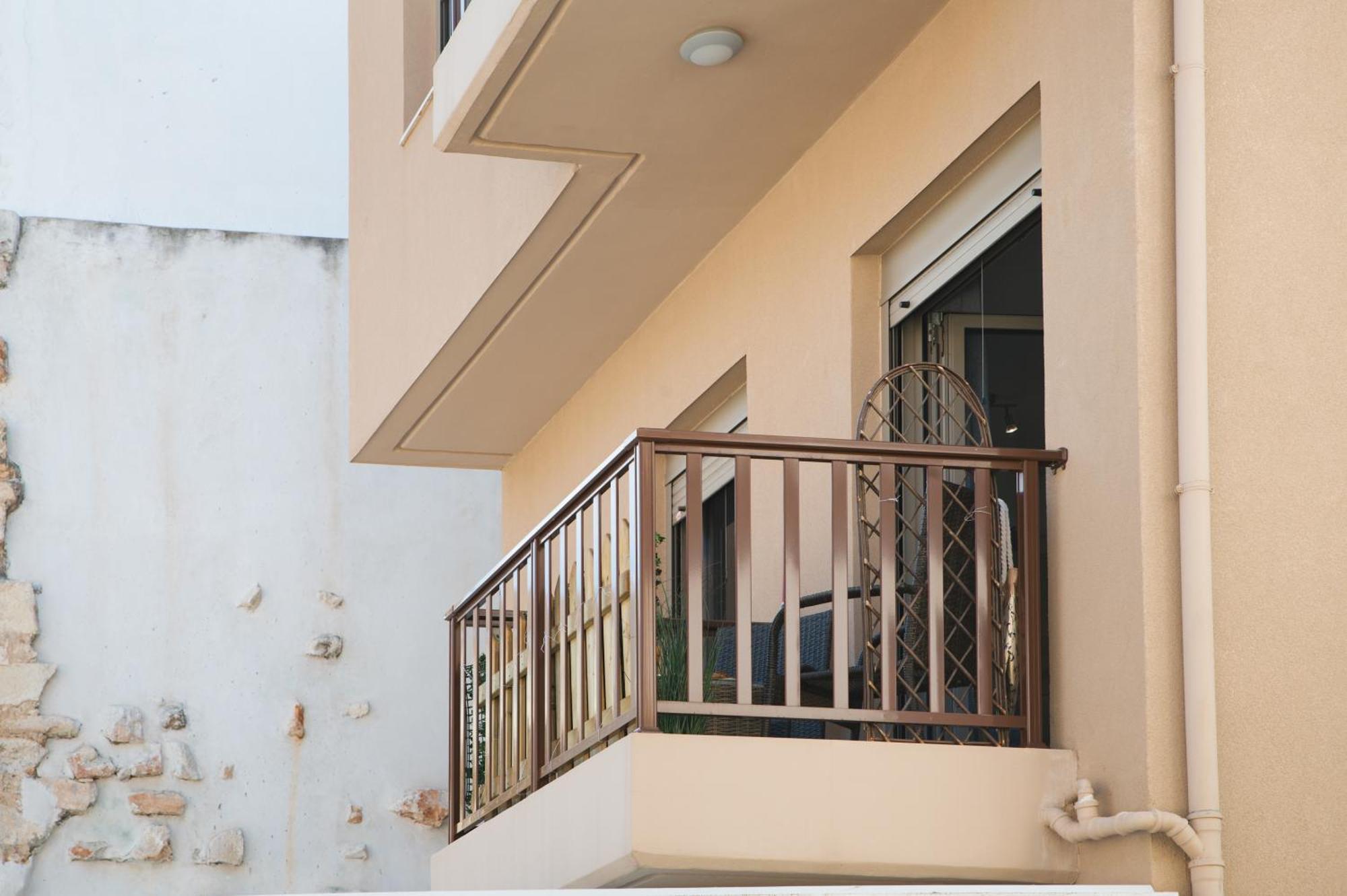 Modernpastel Studio-near Old Port Chrissi Akti Chania